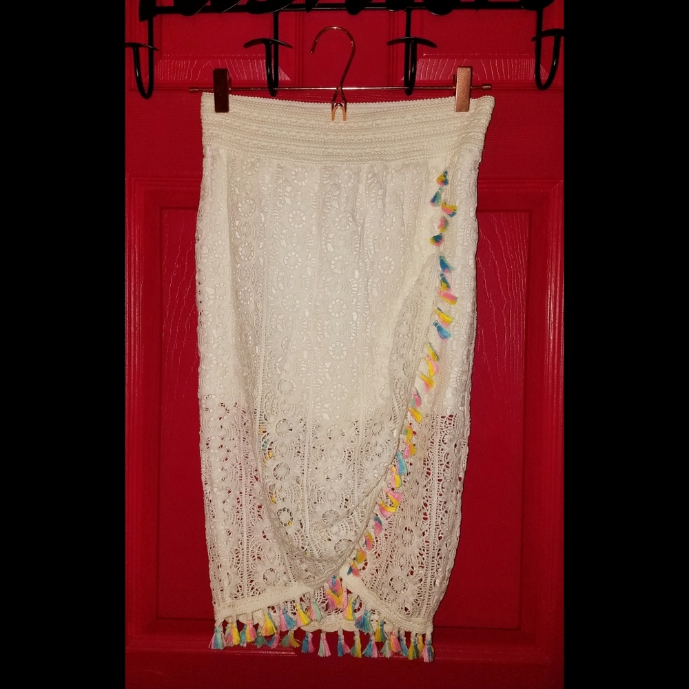 2/$10 Festive White Crochet Skirt